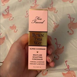 Too Faced Born this way concealer (swan)